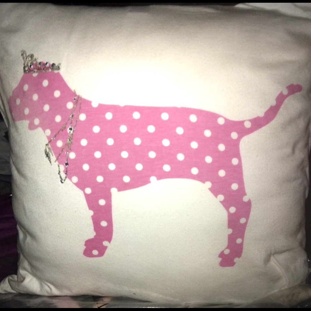 ISO VS PINK PRINCESS THROW